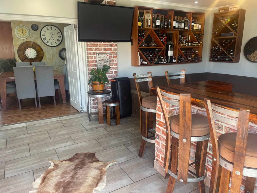 5 Bedroom Property for Sale in Universitas Free State